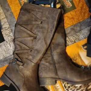 Brown Women's Knee-High Boots